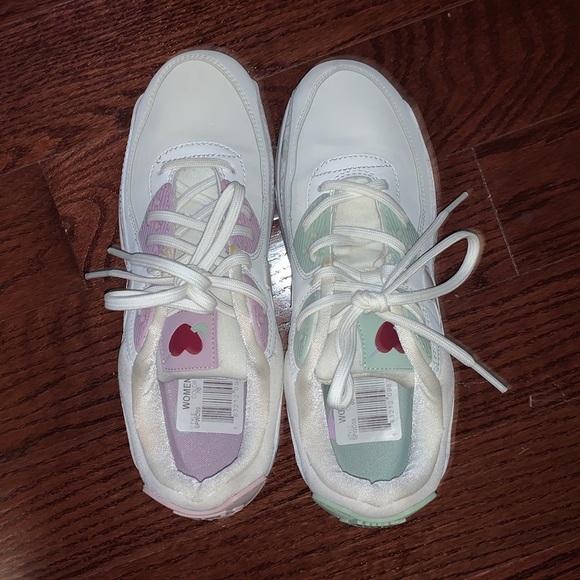 Nike Women’s Air Max 90 Valentine Shoes (2020)- Size 7 - Picture 5 of 7